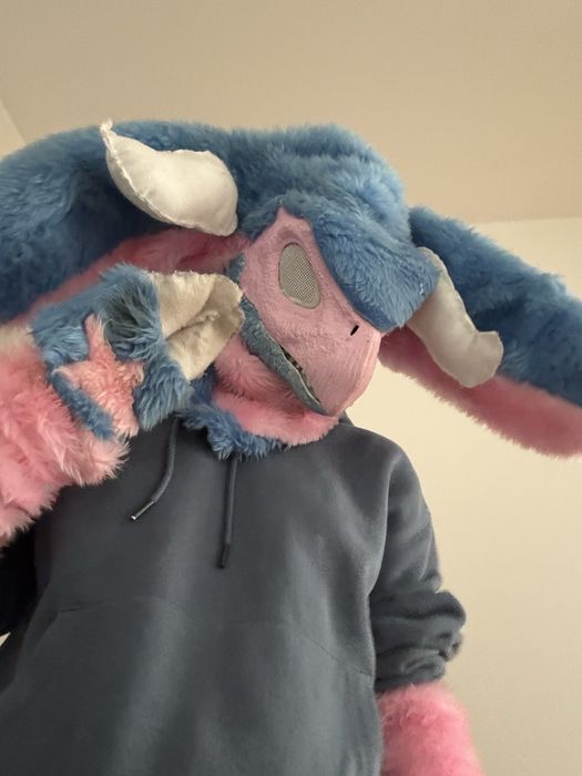 Dino mask fursuit Sky