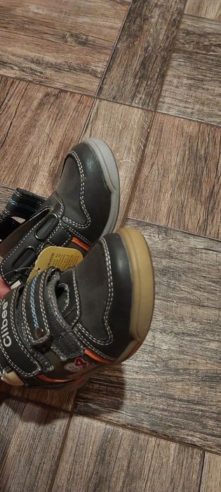Nowe buty dla chłopca 25 clibee