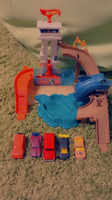 Трек Hot Wheels + 5 машинок змінюють колір, оригінал