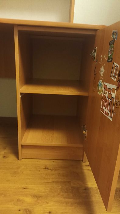 Стіл письмовий/комп'ютерний