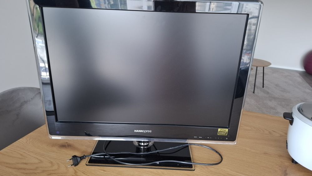 Tv LCD  28  polegadas