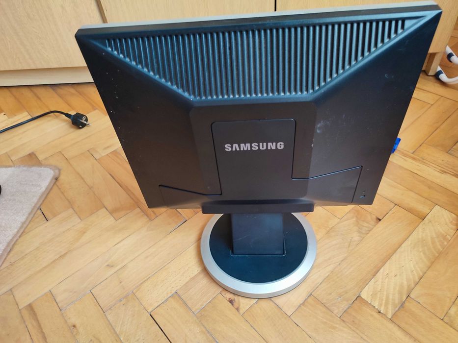 Monitor Samsung SyncMaster 740N