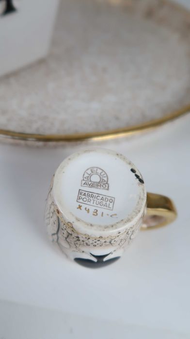 Faiança Modernista Aleluia - Set Garrafa, Tabuleiro e 6 copos