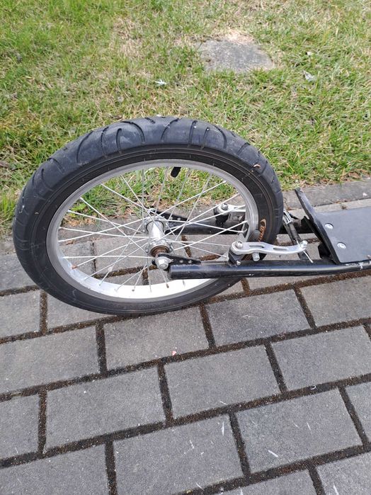 Hulajnoga duża na pompowanym ogumieniu