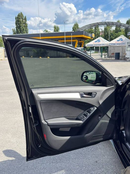 Audi A4 2015 VIN WAUFFCFL2FN046014 фото оголошення 6 з 16