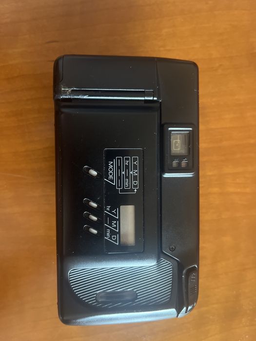 Nikon TW Zoom quartz date - camara retro