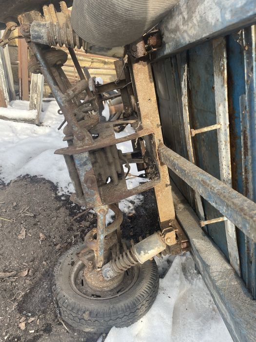 Задній мост на Муравей