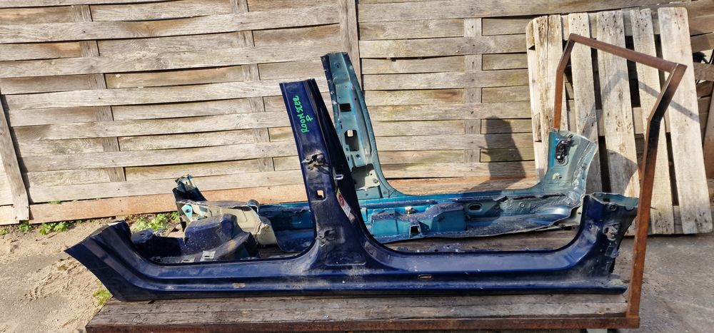 Próg PRAWY skoda roomster