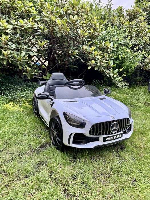 Mercedes elektryczny AMG dla dzieci