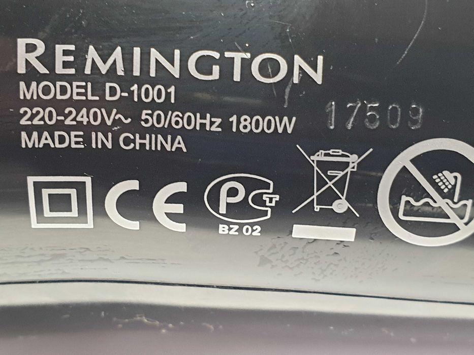 Фен Remington D1001   1800Вт колір чорний
