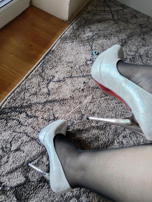 Szpilki czółenka 37