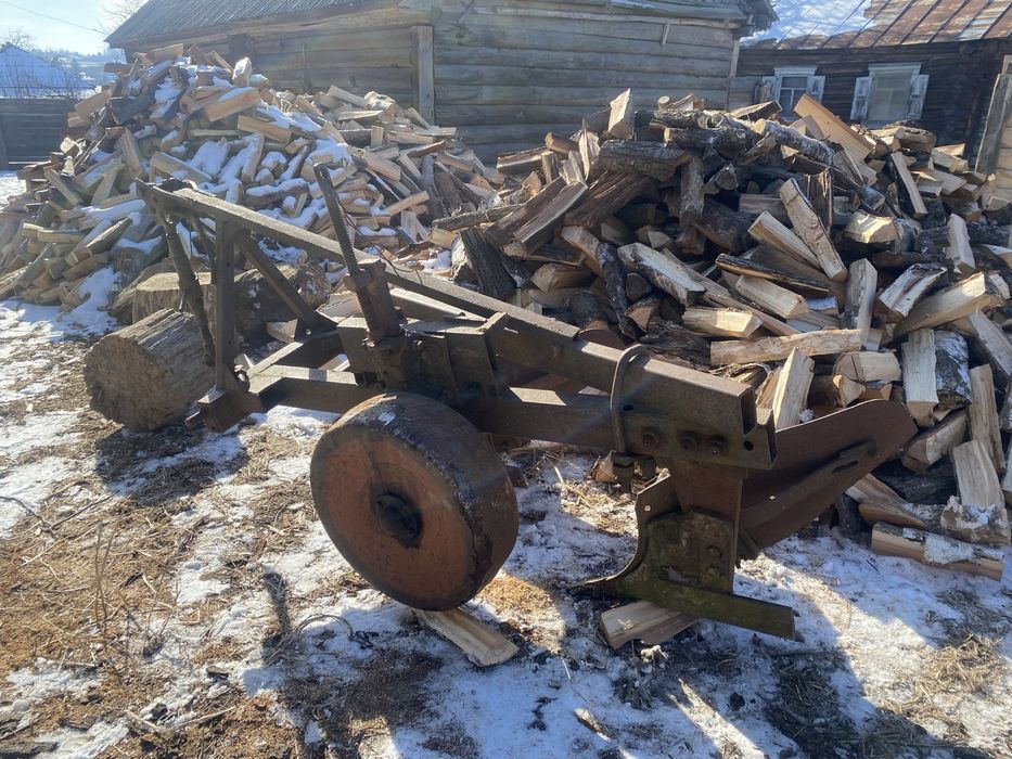 Продам Плуг двох корпусний