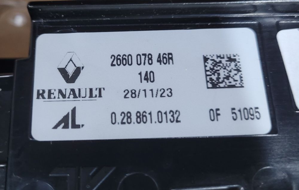 Renault Captur I lift lampa drl Led prawa