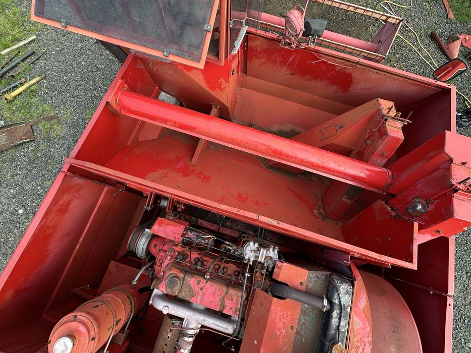 Зернозбиральний комбайн Massey Ferguson 440. 2 шт.