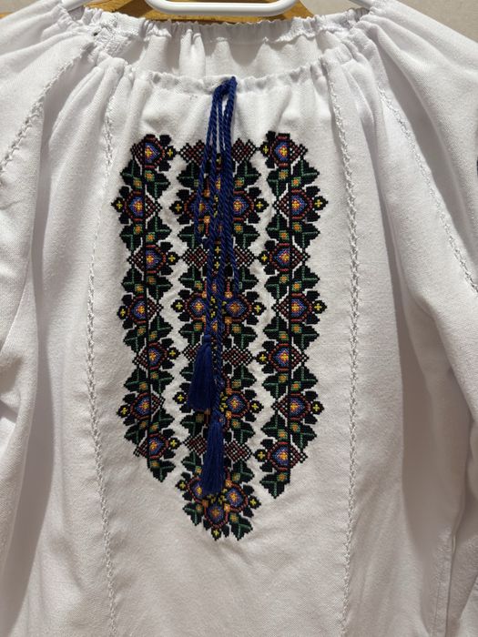 Вишиванка  на затяжці