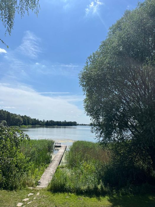 Dwa domki drewniane przy jeziorze w Wlkp. #sauna #balia