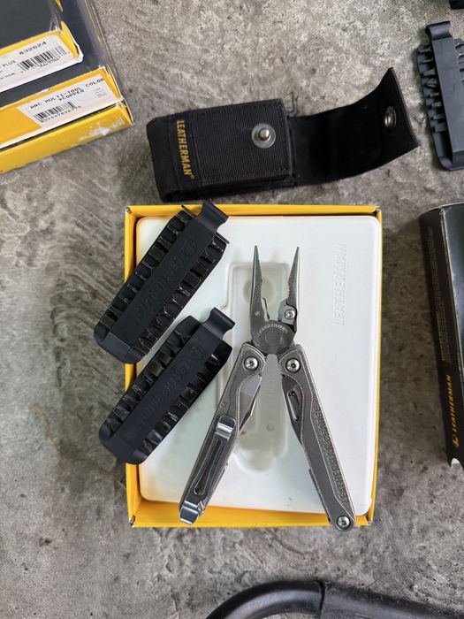 Мультитул Leatherman charge plus + tti