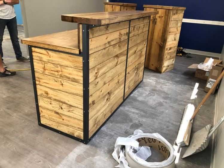 Барна стійка з дерева