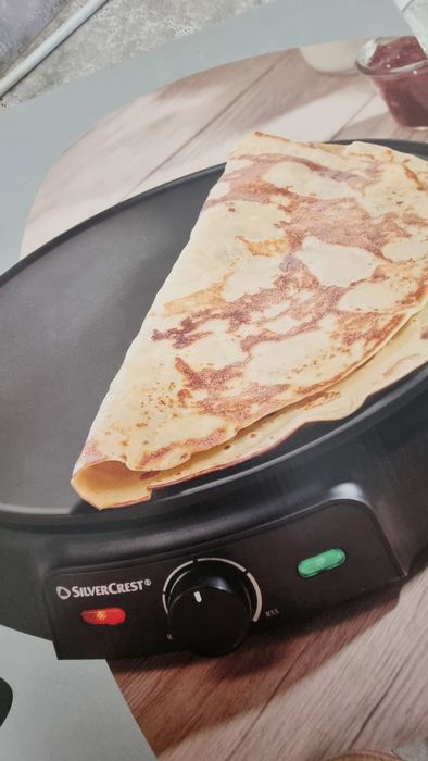 Maquina de fazer crepes  por estrear