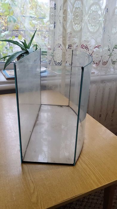 Акваріум для риб, скло