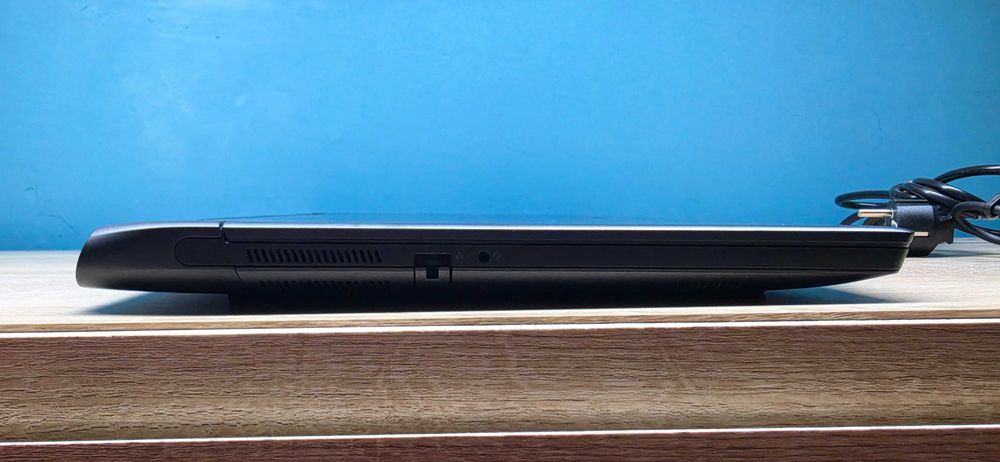 Dell Alienware M17 R5 17", Ryzen 7 6800H, RTX 3070Ti 8GB, 16GB Ram, 1TB dysk