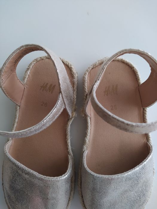 Alpercatas douradas tam. 25