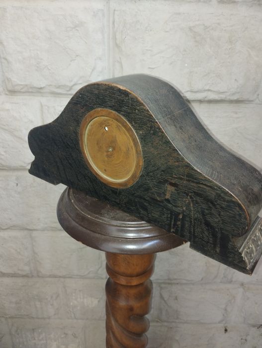 Барометр, метеостанція, годинник