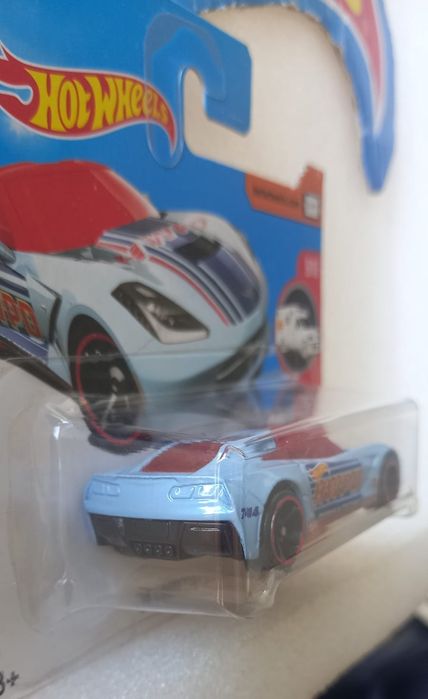 14 Corvette stingray hot wheels