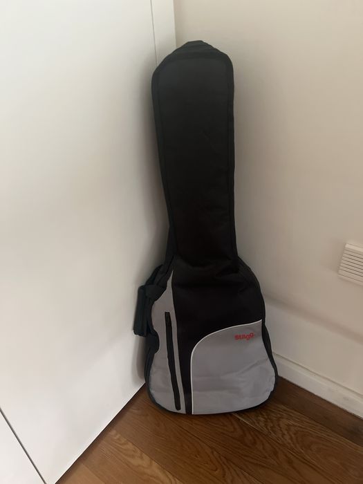 Viola Classica Stagg com capa