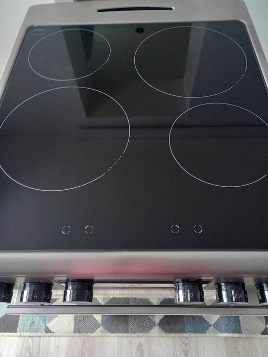 Kuchnia Amica indukcyjna wolnostojąca