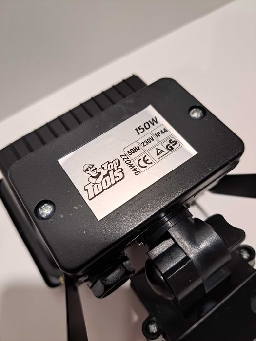 TOP TOOLS Lampa halogenowa zewnętrzna z czujnikiem ruchu 150W żarówka