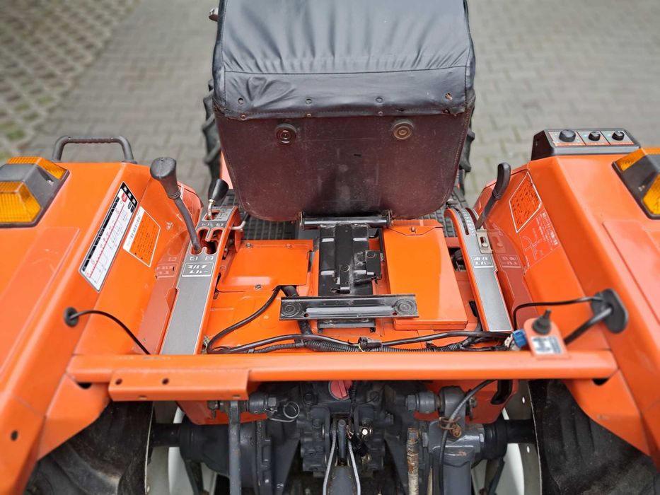 Traktorek KUBOTA Sunshine Z1-195 oraz 205. WSPOMAGANIE, REWERS, ZADBANY