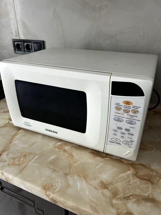 Микроволновка рабочая Samsung PG831R
