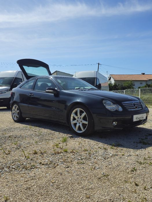 Mercedes Benz C220D Coupé