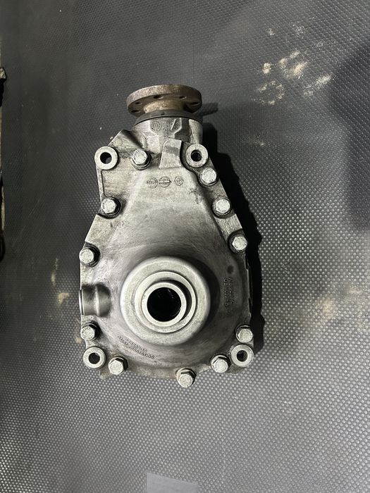 Редуктор передній на БМВ BMW f10 f11 525d n47