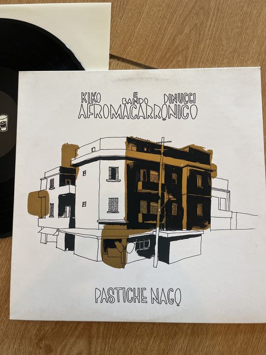 Kiko Dinucci & Bando Afromacarrônico – Pastiche Nagô