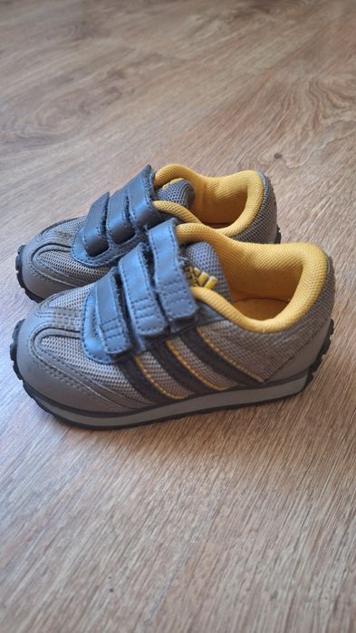 Красовки дитячі Adidas 21р