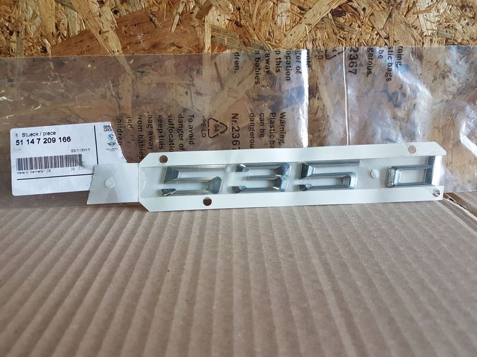 emblemat klapy bagażnika bmw 5 f11 535d nowy oryginał!!