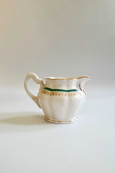 Chodzież porcelanowy, mały uroczy mlecznik, stara sygnatura