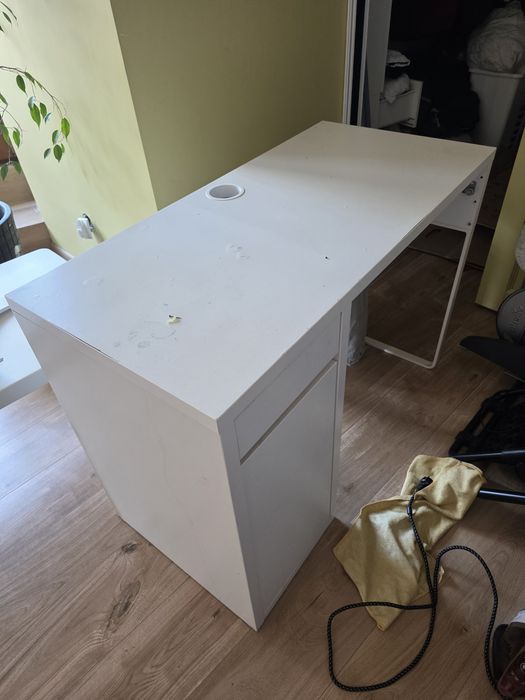 Biureczko ikea biale