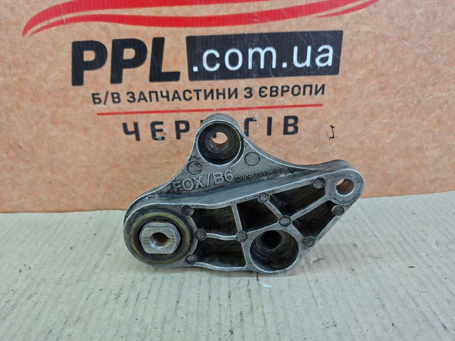 Ford C-Max Mk2 10-19 1.0 b подушка КПП коробки передач CV61-6P093-YE