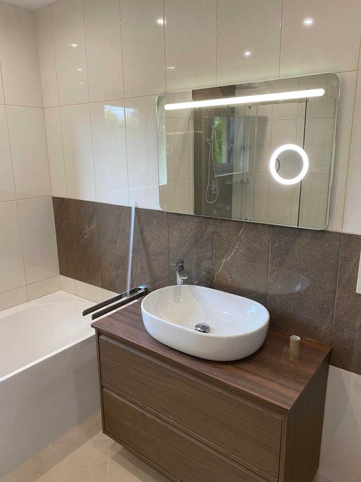 Usługi remontowo-budowlane wykończenie wnętrz łazienki glazurnicze