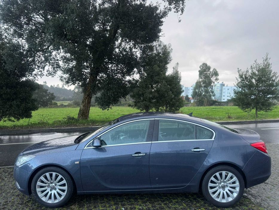Opel Insignia 2.0 CDTI Caixa Automática 130.000 km