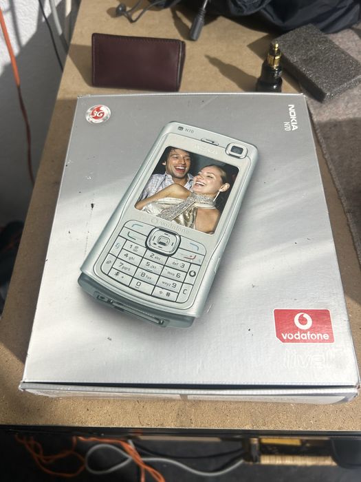 Vendo estes telefones a funcionar