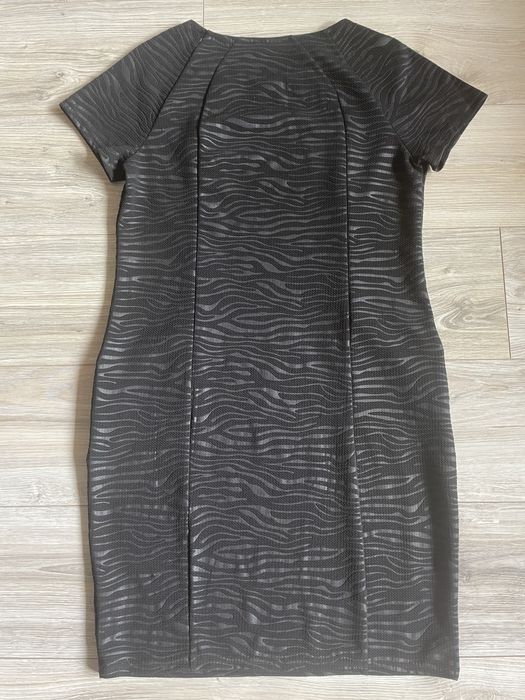 Sukienka ołówkowa czarna