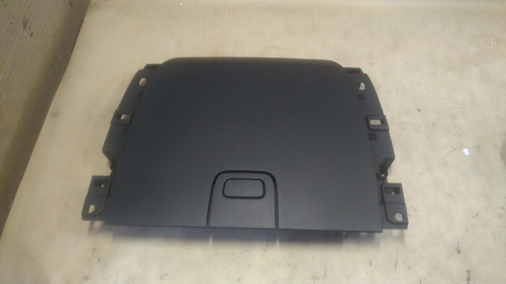 ) C-Max 1 lift schowek środkowy