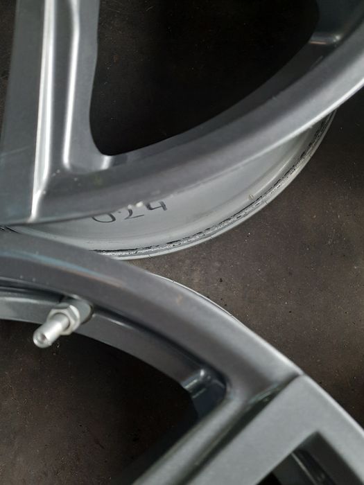 (024) Felgi 17" 5x114,3 ET 38 7j - Mitsubishi