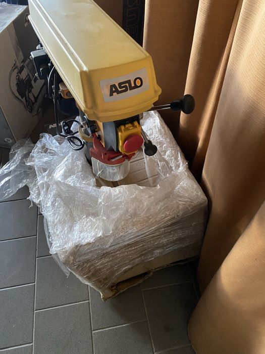 Maquina de furar de coluna