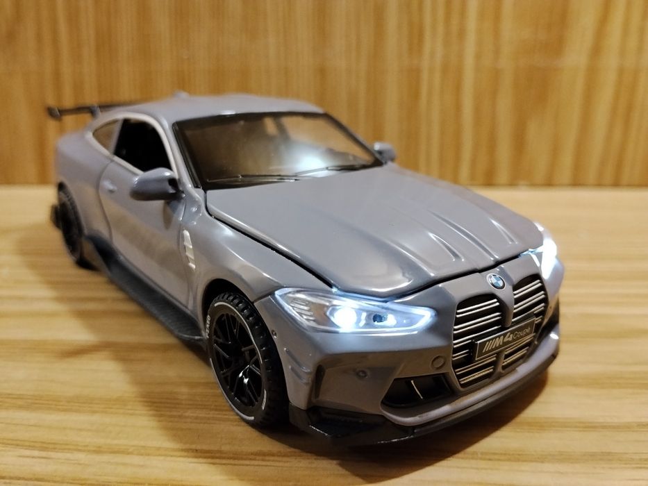Модель BMW M 4 coupe 1:32 автоэксперт металл свет звук инерция бэха