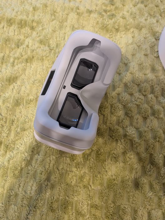 DJI goggles model g1s